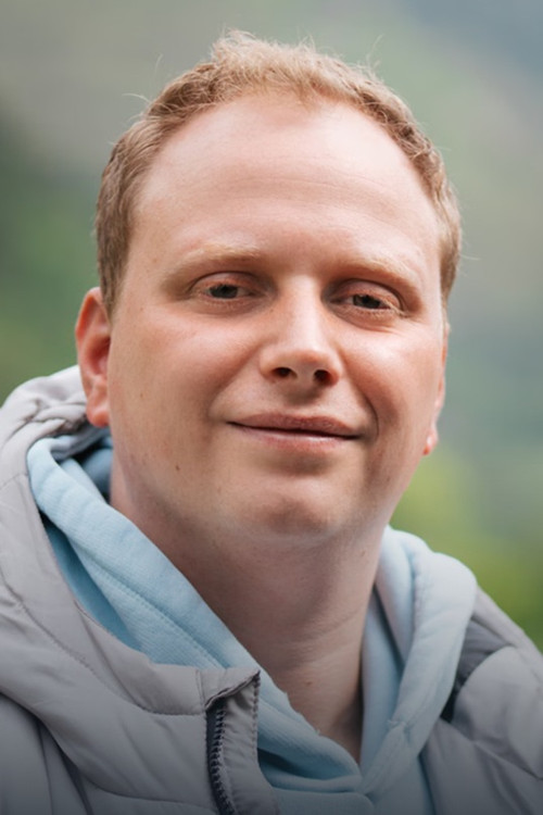 André de Groot as Self (Lives in Ordino-Arcalis, Andorra)