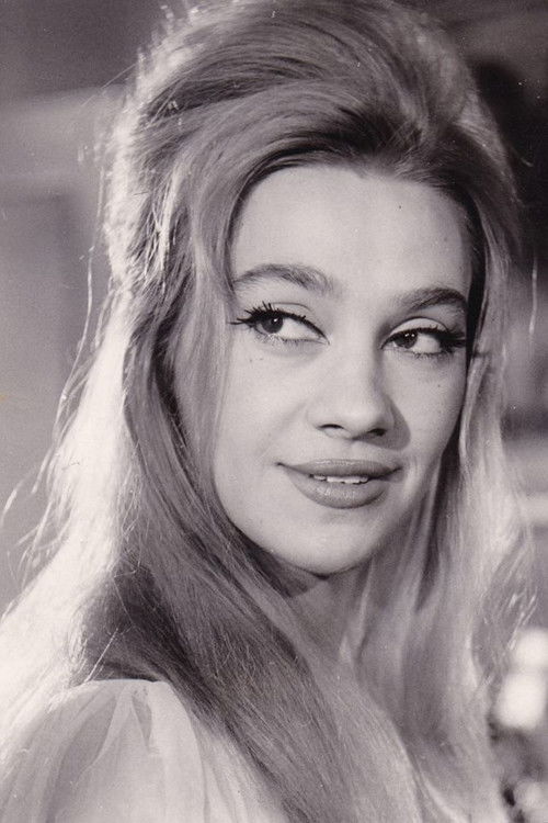 Dora Yannakopoulou as Varvara