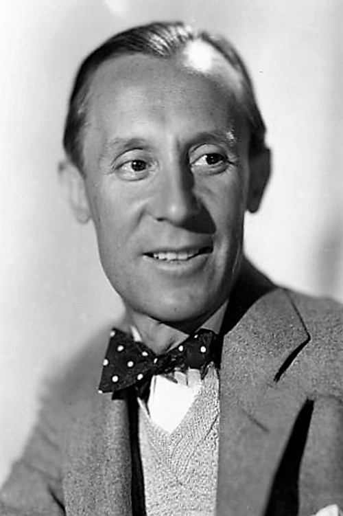 Charles 'Chic' Sale as Ed Hoggins