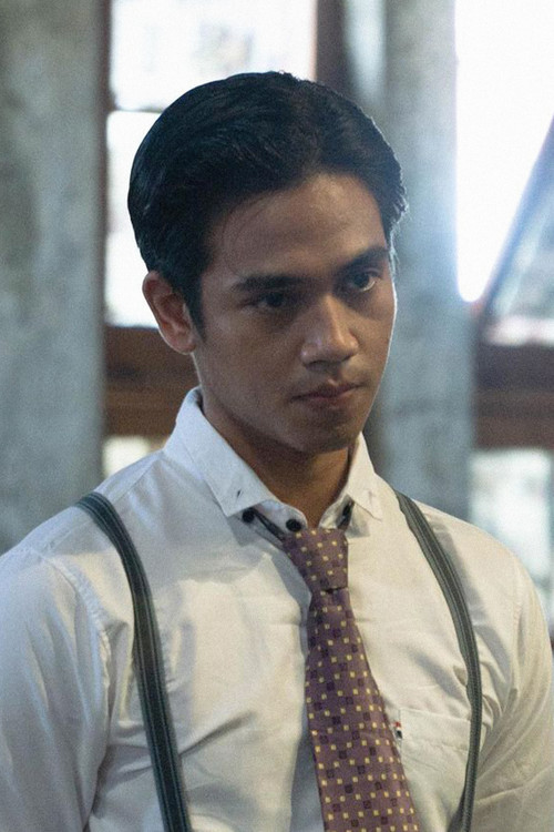 Ravi Septrian as Arif