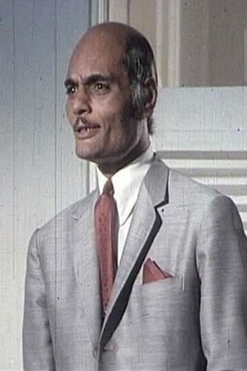 Mansour Al Jawhari as مجنون