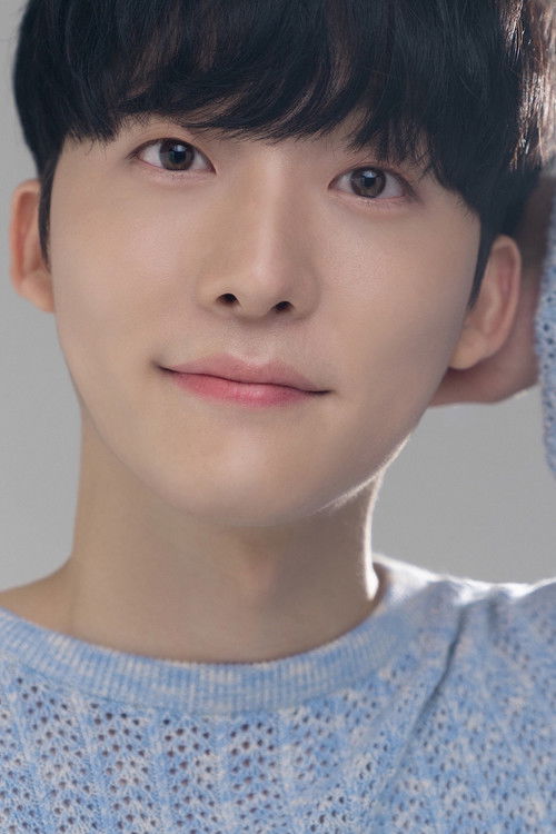 Lee Jun-young as Sung-hoon