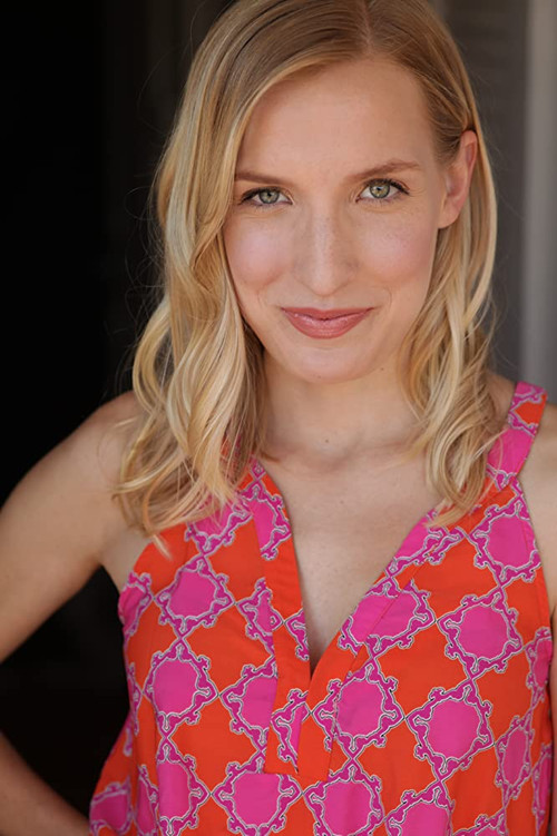 Karen Lesiewicz as Betsy Simon