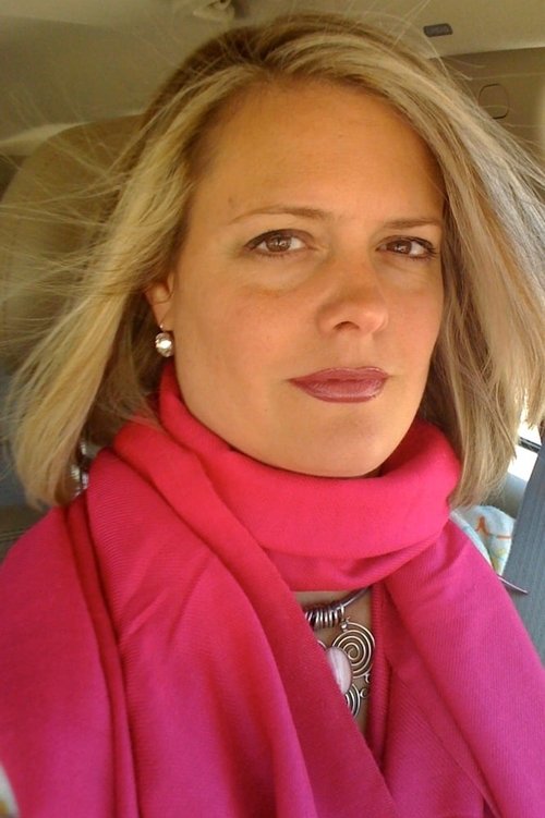 Elizabeth Cox as Girl in Daytona