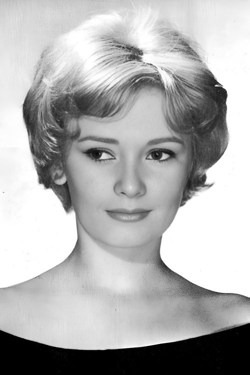 Anna Gaylor as la mère