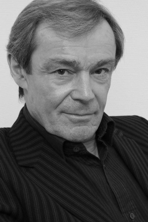 Jean-Paul Audrain as First bodyguard