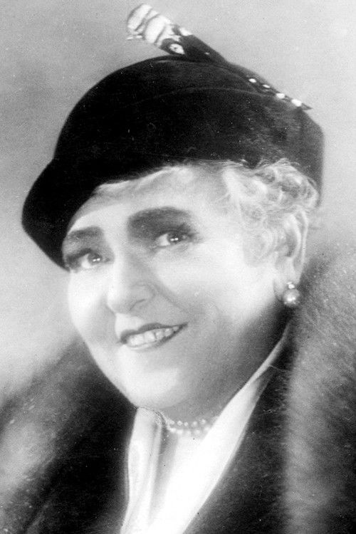 Karin Swanström as Aunt Héléne