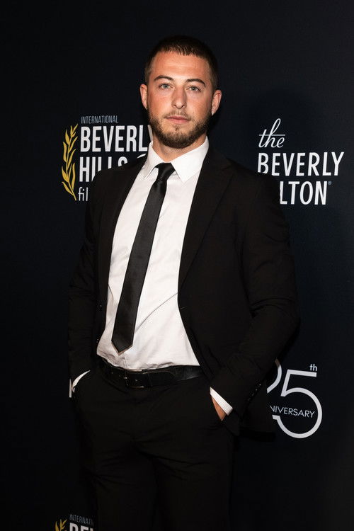 Wytze Janssens as Stephen Philips