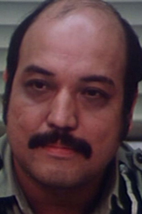 Diego Swing as Daxus Aide 1