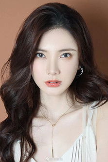 Zhang Yongxian as Shen Yiqin