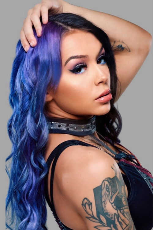 Brianna Coda as Cora Jade