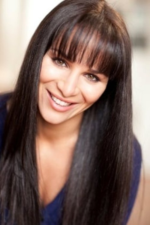 Jaime Passier-Armstrong as Ana