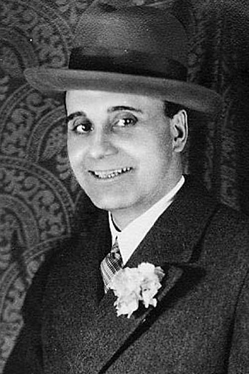 Gabriel Algara as Marqués