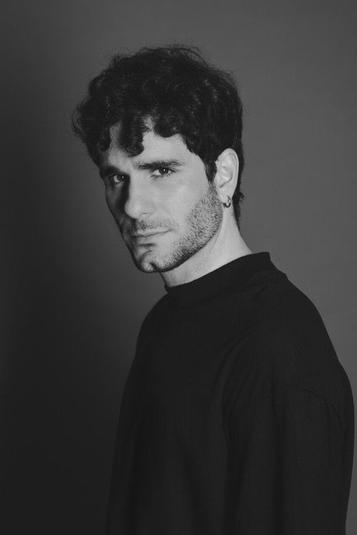 Daniel Tonsig as Man