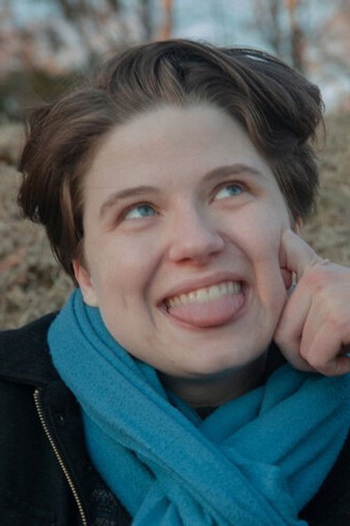 Kade Pintado as Casey