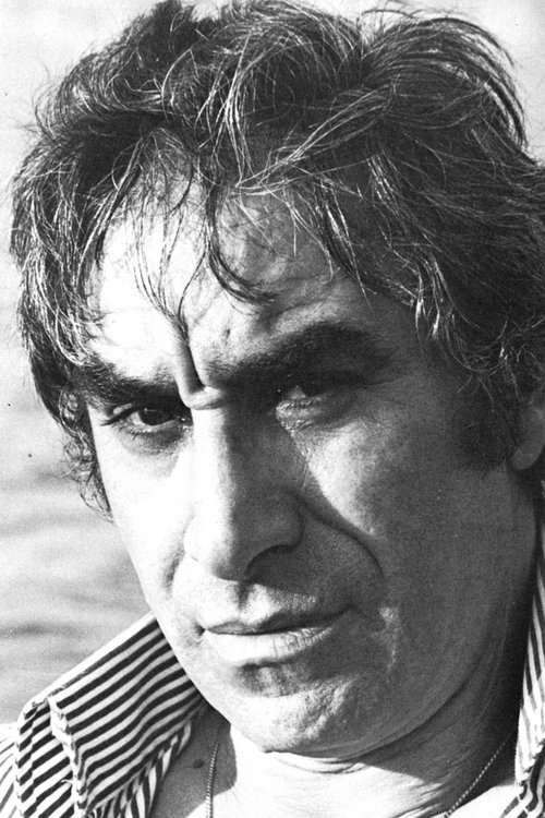 Franco Marino as Ruggero