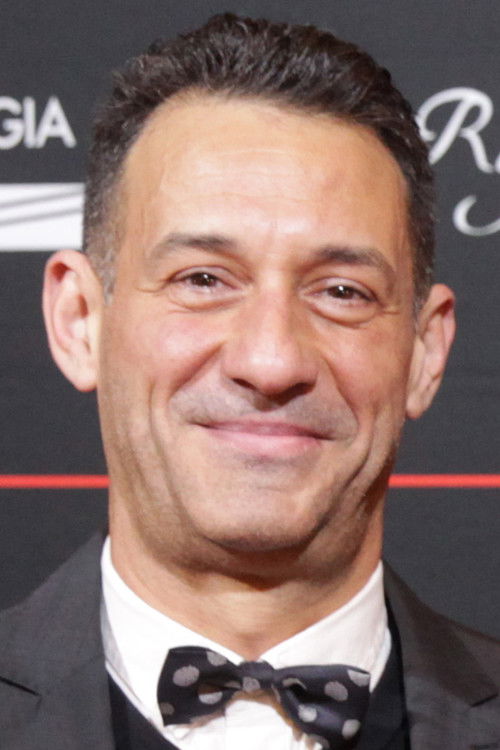 Kamen Vodenicharov as Goran