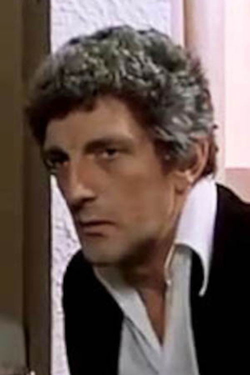 Luchezar Stoyanov as Agentat