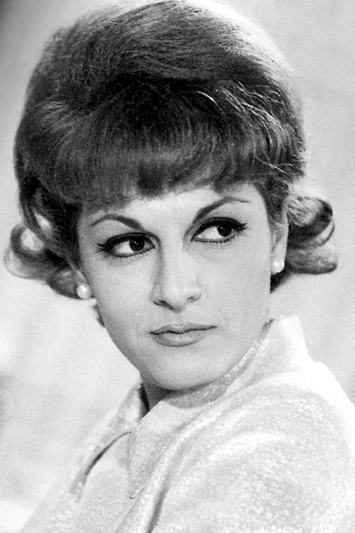 Beata Asimakopoulou as Vicky