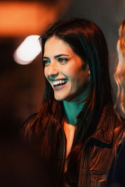 Mireia Fernández as Lara