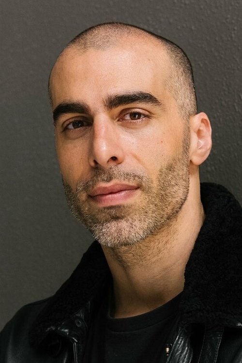 Vassilis Doganis as Yannis