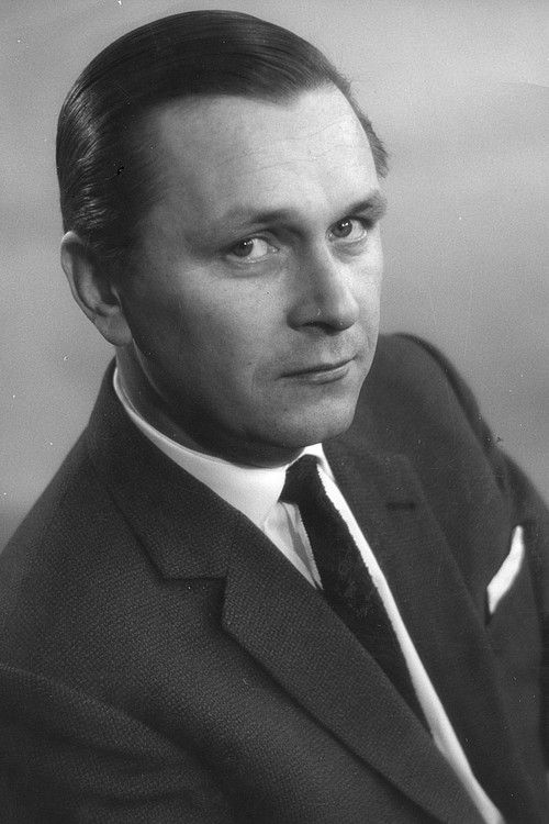 Leo Jokela as Taavetti (uncredited)