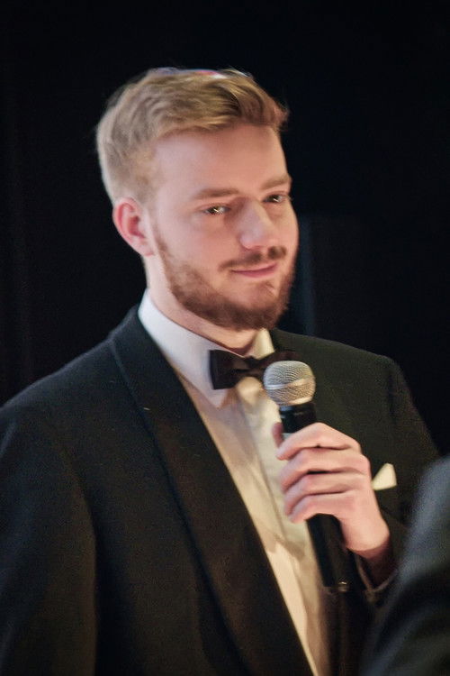 Carl-Victor Krüger as Insekt