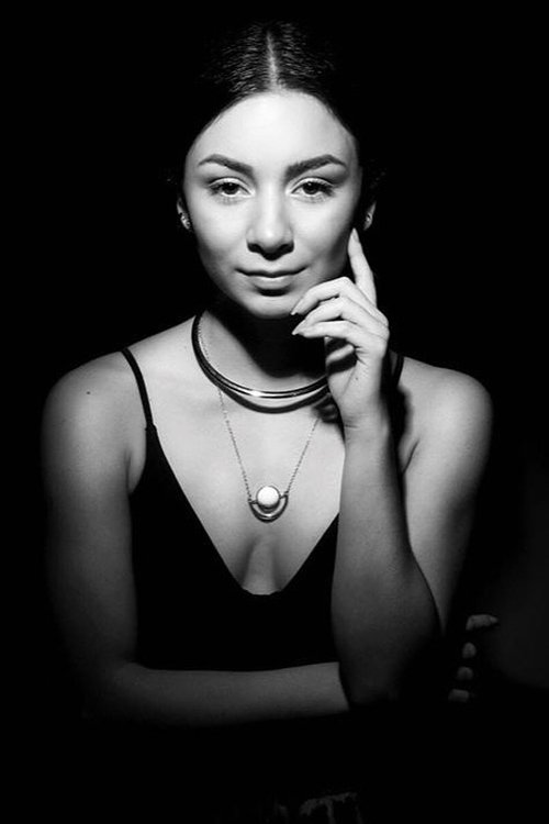 Giovanna Melo as Nurse