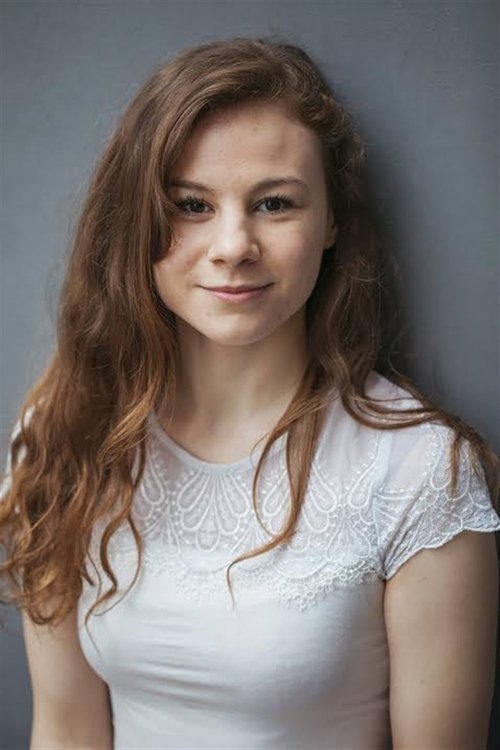 Marie Cornillon as Marie-Jo Lorentz