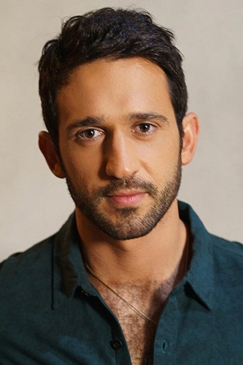 Darius Homayoun as Toby
