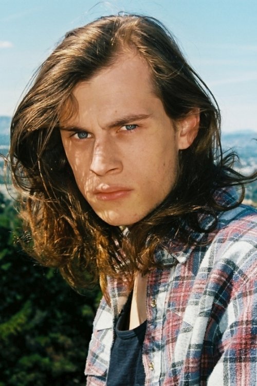 Harry Hains as Evan Jones