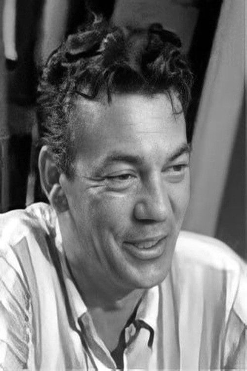 Jacques Bilodeau as Indianer-Joe