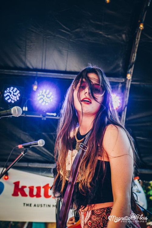 Sisi Berry as Olivia Cruz