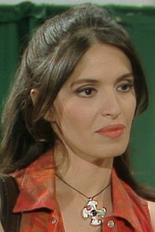 Sofia Kakarelidou as Αρετή