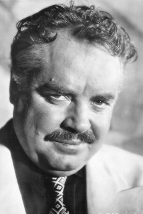 Willy A. Kleinau as Förster Mahnke