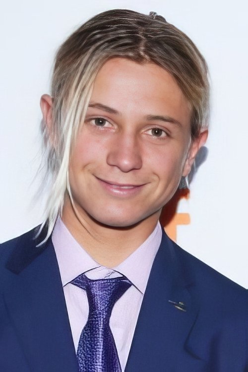 Ben Spence as Loonie