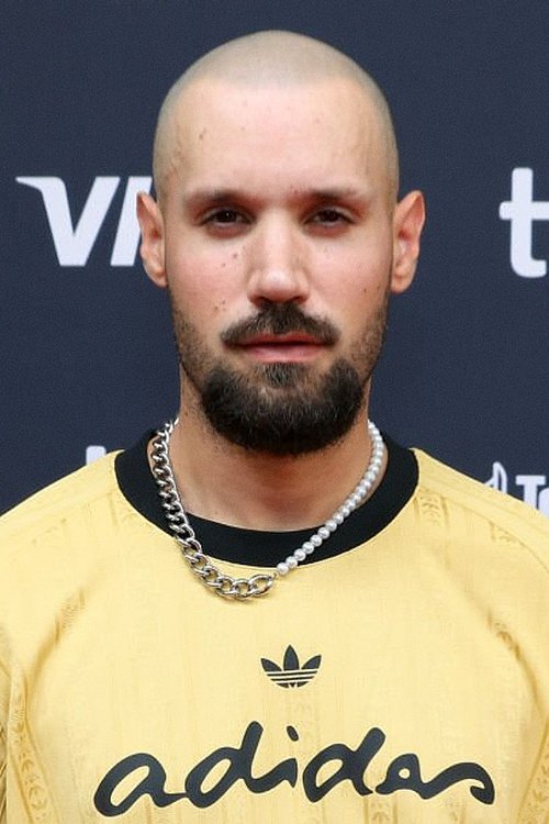 Arthur Beaupère as Policier