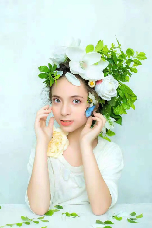 Dounia Hani Abduranhman as Yaman