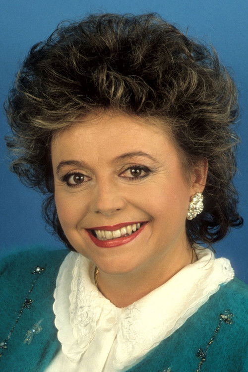 Nella Martinetti as Hausfrau