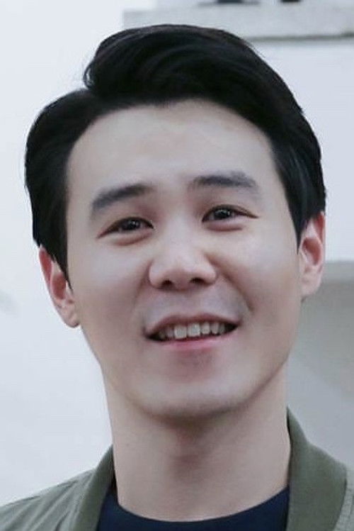 Lee Yool as Gyeong-sun