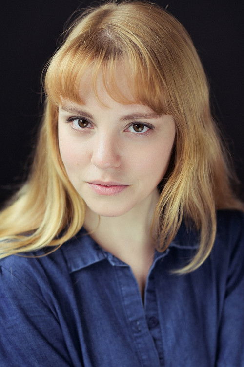 Laurie Bordesoules as Serveuse restaurant