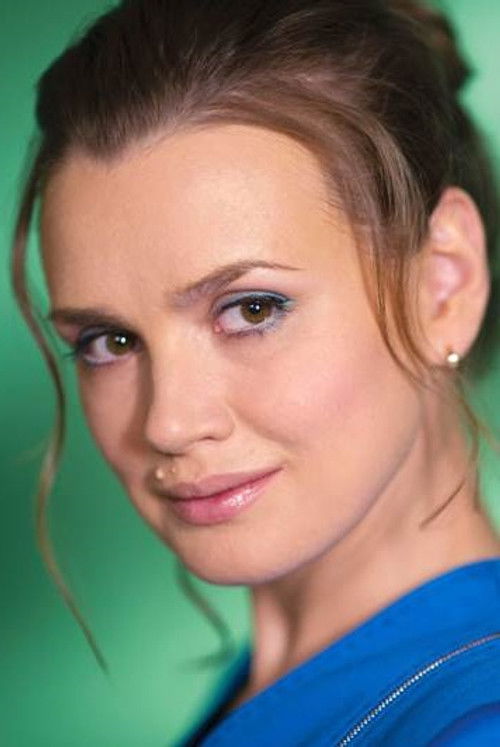 Natalya Fischuk as Лера