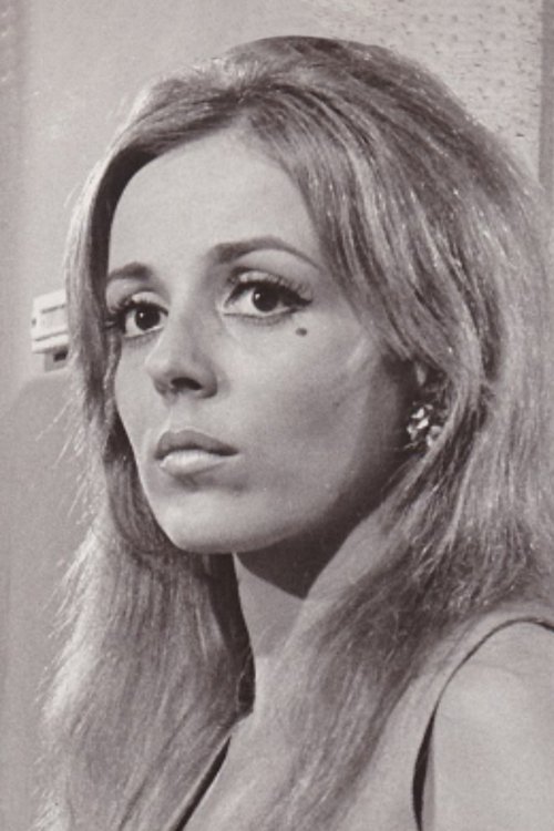 Miranda Kounelaki as Arione