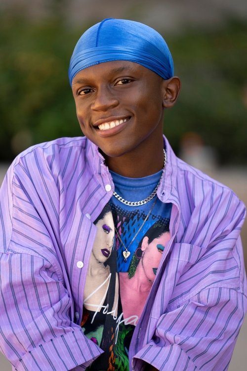 Zaire Adams as Kyle Albright