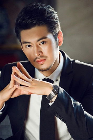 Zhang Bonan as Hong Peng