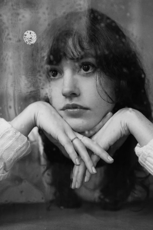 Katelyn Sparks as Veronica