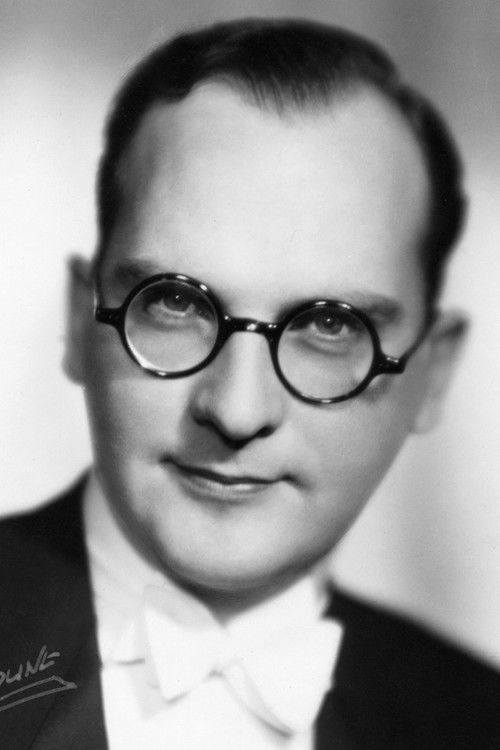 Håkan von Eichwald as Pianist at Restaurant Colibri