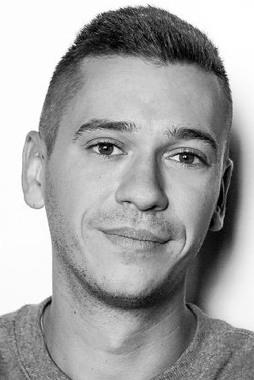 Tadas Shimilev as Птицын