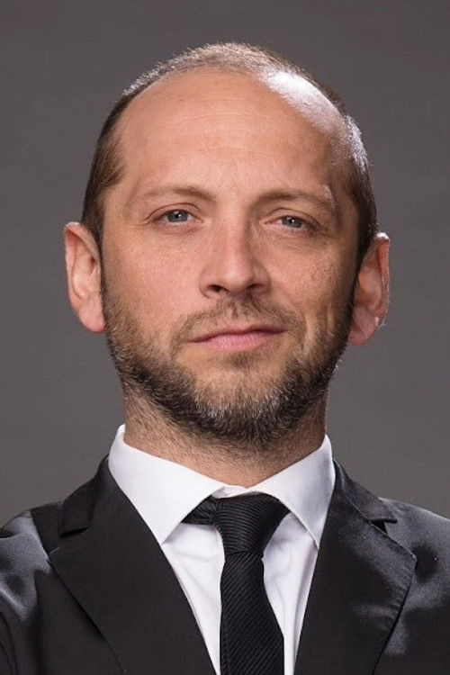 Sebastián Layseca as Mario