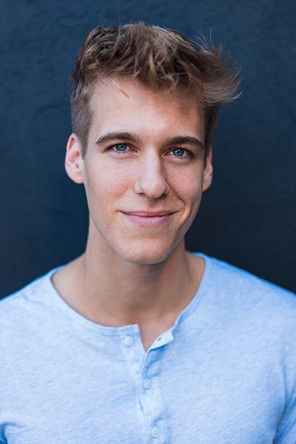 Daniel Needs as Liam Henderson